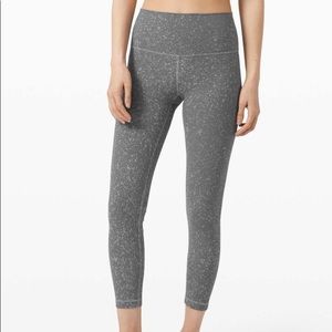 Lululemon Wunder Under Hi-Rise tight- *Spray 25”